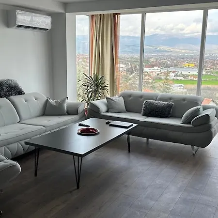 Luxury Jacuzzi View Free Parking Апартаменти *