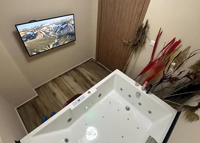 Luxury Jacuzzi View Free Parking * Szkopje