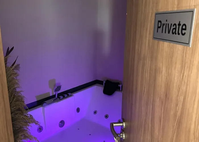 Luxury Jacuzzi View Free Parking